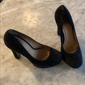 Black heels barely used